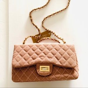 Accepting offers Nude quilted bag with gold chain